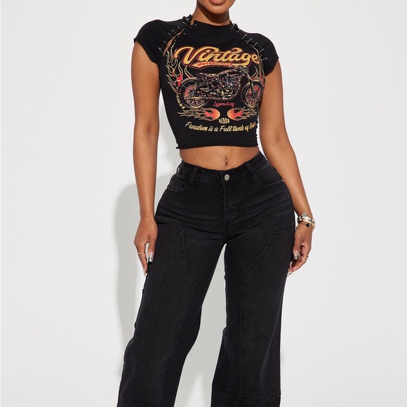 ❌SOLD❌ Crop Top - Picture 3 of 4